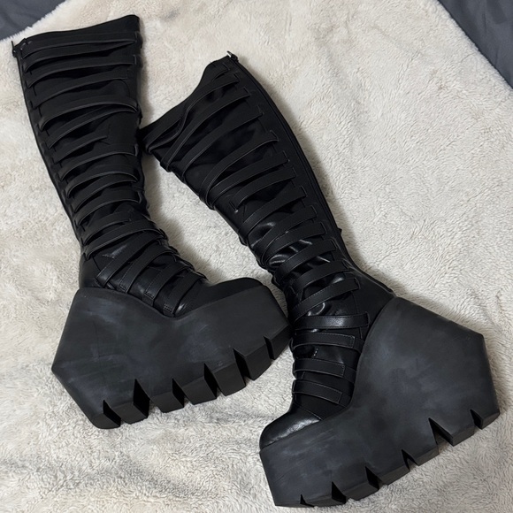 Gothic Black Buckle Strappy Monster Wedge Knee High Platform Boots - 9 - Picture 10 of 17